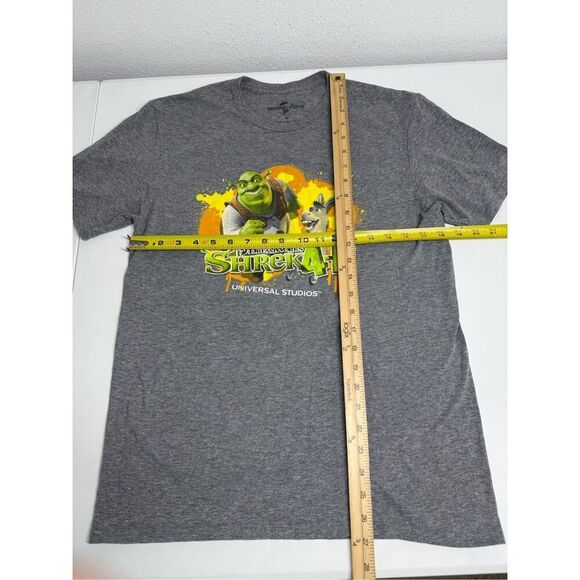 Universal Studios Orlando 2003-2022 Shrek 4DClosing Going Far Far Away Shirt SzM - Picture 7 of 9